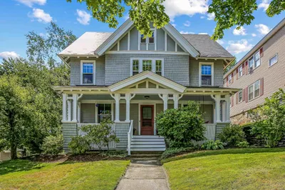 6 Moore Ave 1