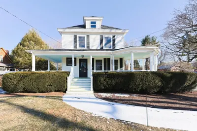 132 Franklin St #2 1