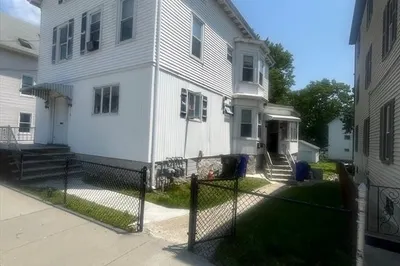163 Linden St