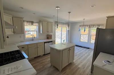 20 Pinrock Drive 1