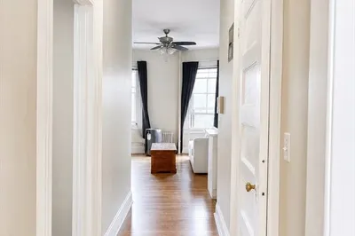 244 Beacon St #3C 1