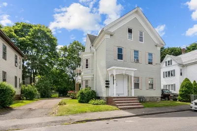 35 East Walnut St 1