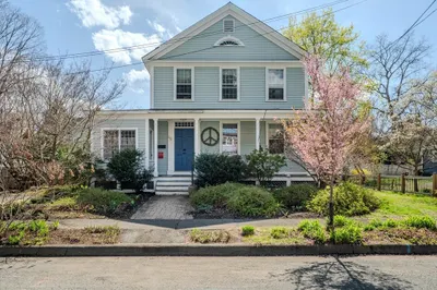 49 Lyman Rd 1