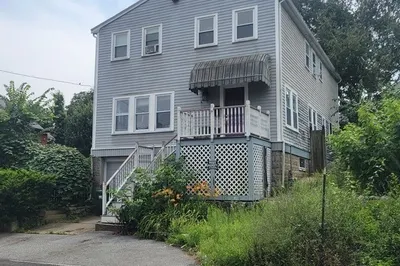 49 Baxter St