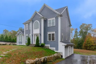 62 Field Pond Rd 1