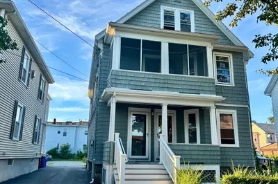 111-111a Adams St #2