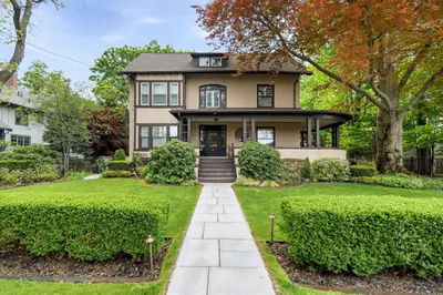21 Clover St 1