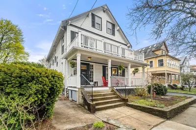87 Harlow St #1