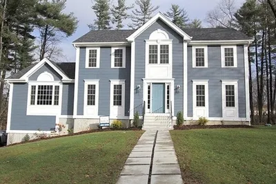25 Greenbriar Dr 1