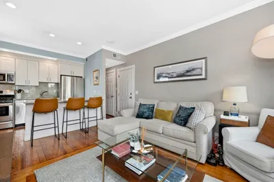 58 Winthrop Street #3 1