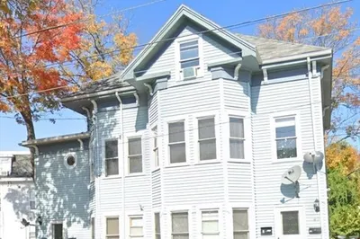 47 4th Ave #4 1