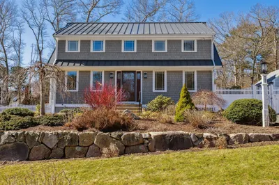 22 White Pine Ln 1