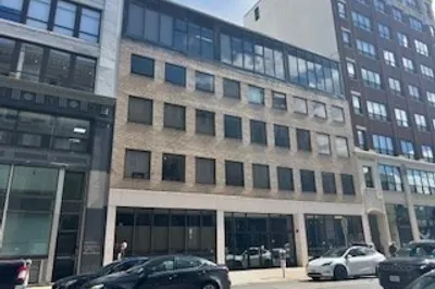 200 Lincoln St #403 1