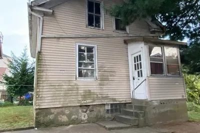 222 Albion St 1