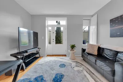 94 Newbury Ave #109