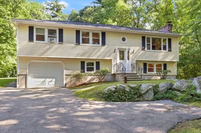 58 Roosevelt Rd 1