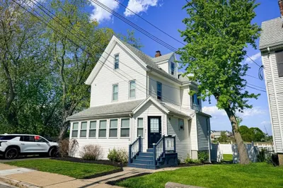 66 Sunnyside Ave 1