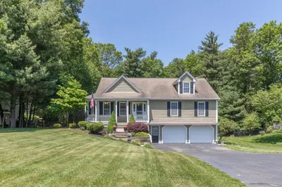9 Camelot Ln 1