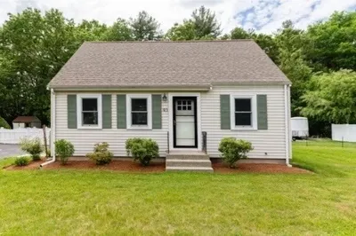 93 Hamilton Rd