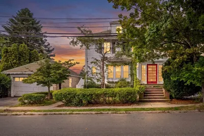 40 Harrington Ave 1