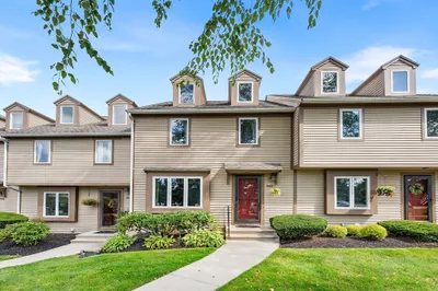 1405 Sheffield Way #1405