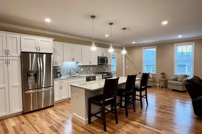9 Walter Edwards St #14 1