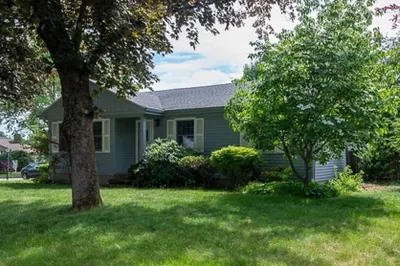 16 Westmont Cir 1