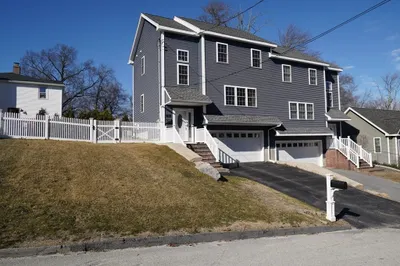 10 Hazel St 1