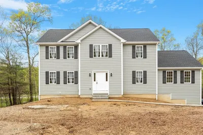 10 Pauls Dr 1