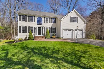 15 Whitewood Circle 1