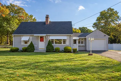 65 Ridgeway Dr 1
