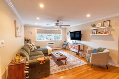 4 Nixon Ln #5 1