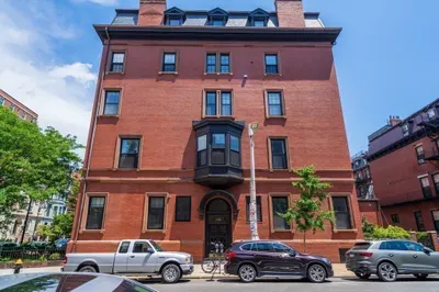285 Clarendon St #4 1