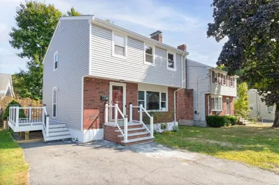 16 Wedgemere Rd #16 1
