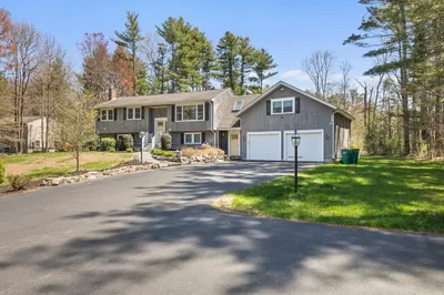 464 Bay Road 1