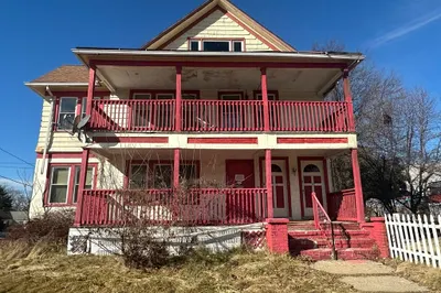 408-410 Carew St 1