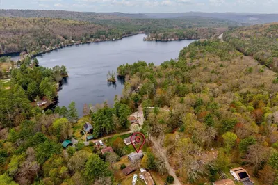 31 Camp Rd