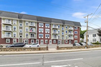 275 W Main St #21