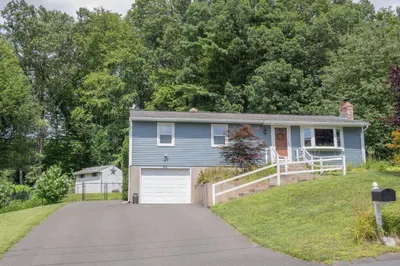 80 Knollwood Dr 1