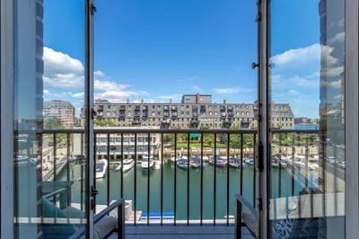 33 Commercial Wharf #41-42 1
