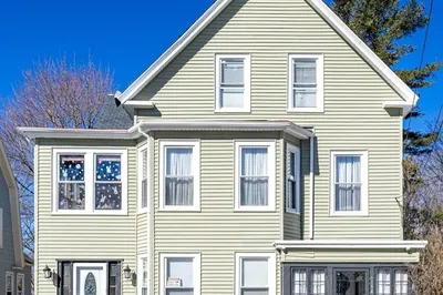 154 Oak St 1