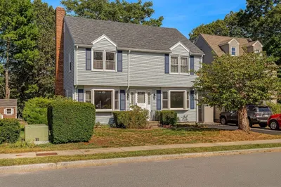 12 Loyola Cir 1