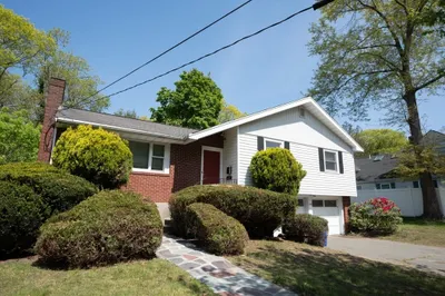 145 Grove St 1
