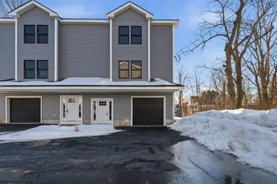 79 School St #4 1