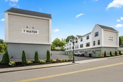 5 Water Street #7