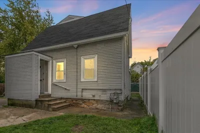 59 Kingston St 1
