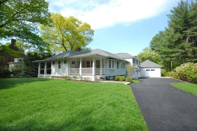 155 Monument Street 1