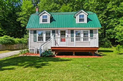 66 Squantum Road 1