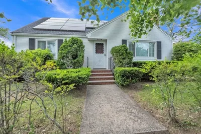 60 Casco Rd