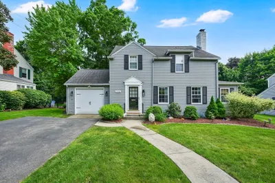 125 Field Rd